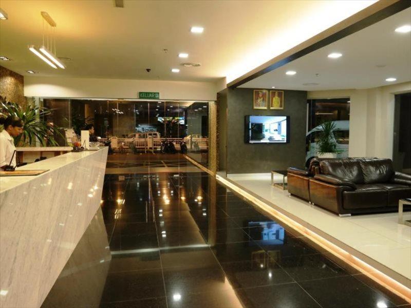 Hotel Sfera Lumut Exterior photo